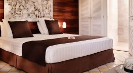 La chambre du bungalow Kitchenette, ILOHA Seaview Hotel 3*, île de la Réunion